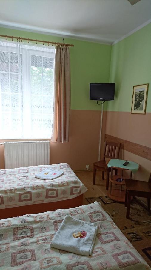 Hotelik Warmia -Pensjonat, Hostel Lidzbark Warminski Exterior photo